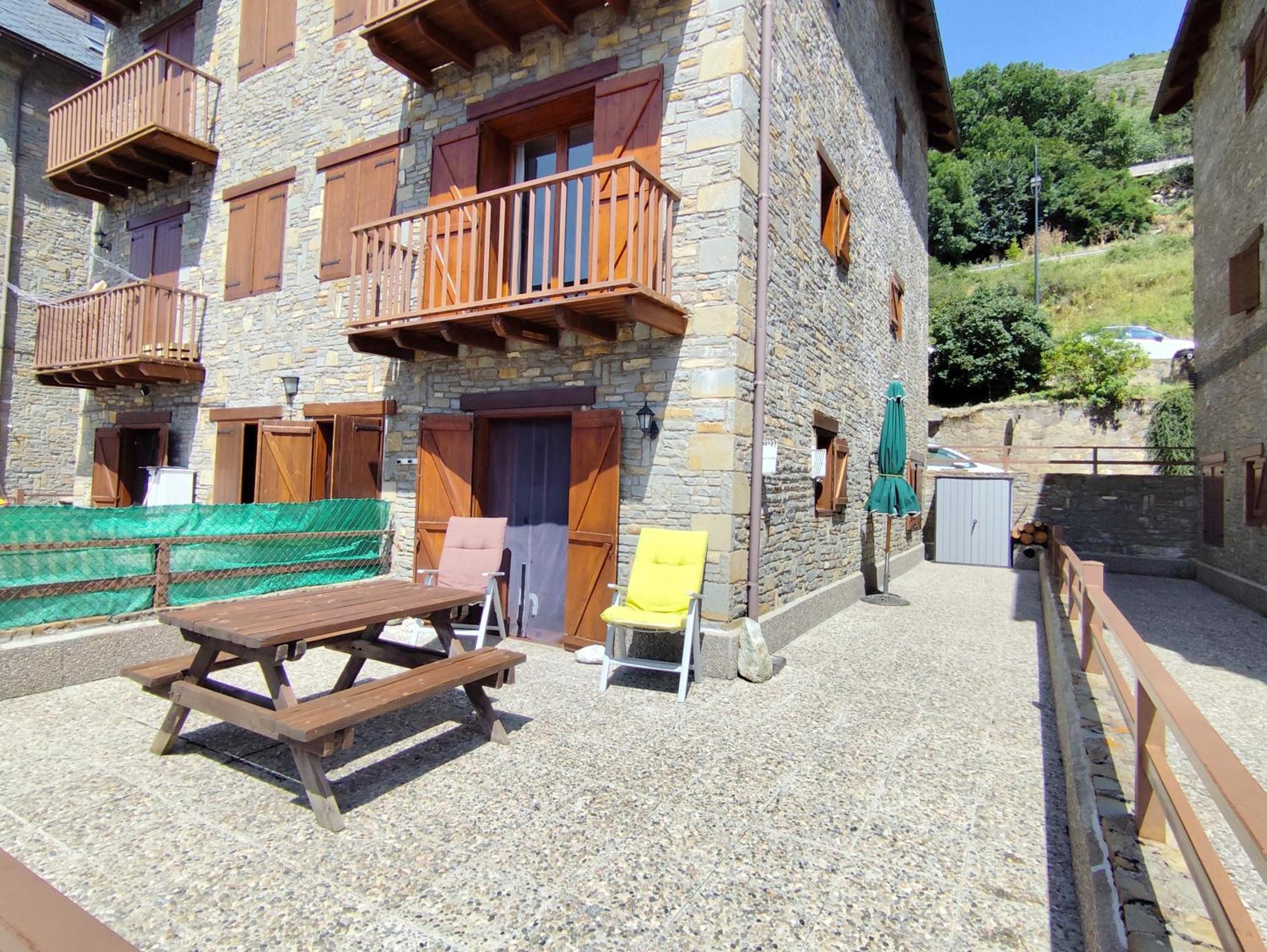 Apartamento Con Terraza Y Vistas Panoramicas En Tauell エクステリア 写真